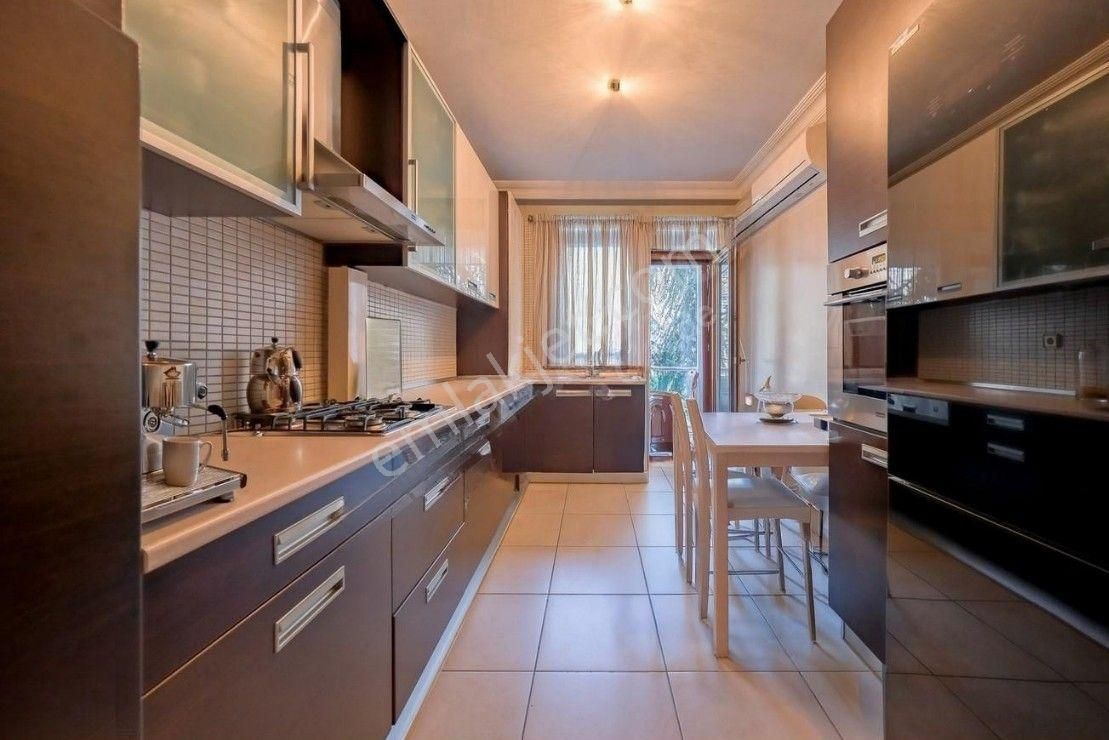 Eriş Emlak Dan Erenköy Ömerpaşa'da 3+1 105 M2 Net Satılık Daire