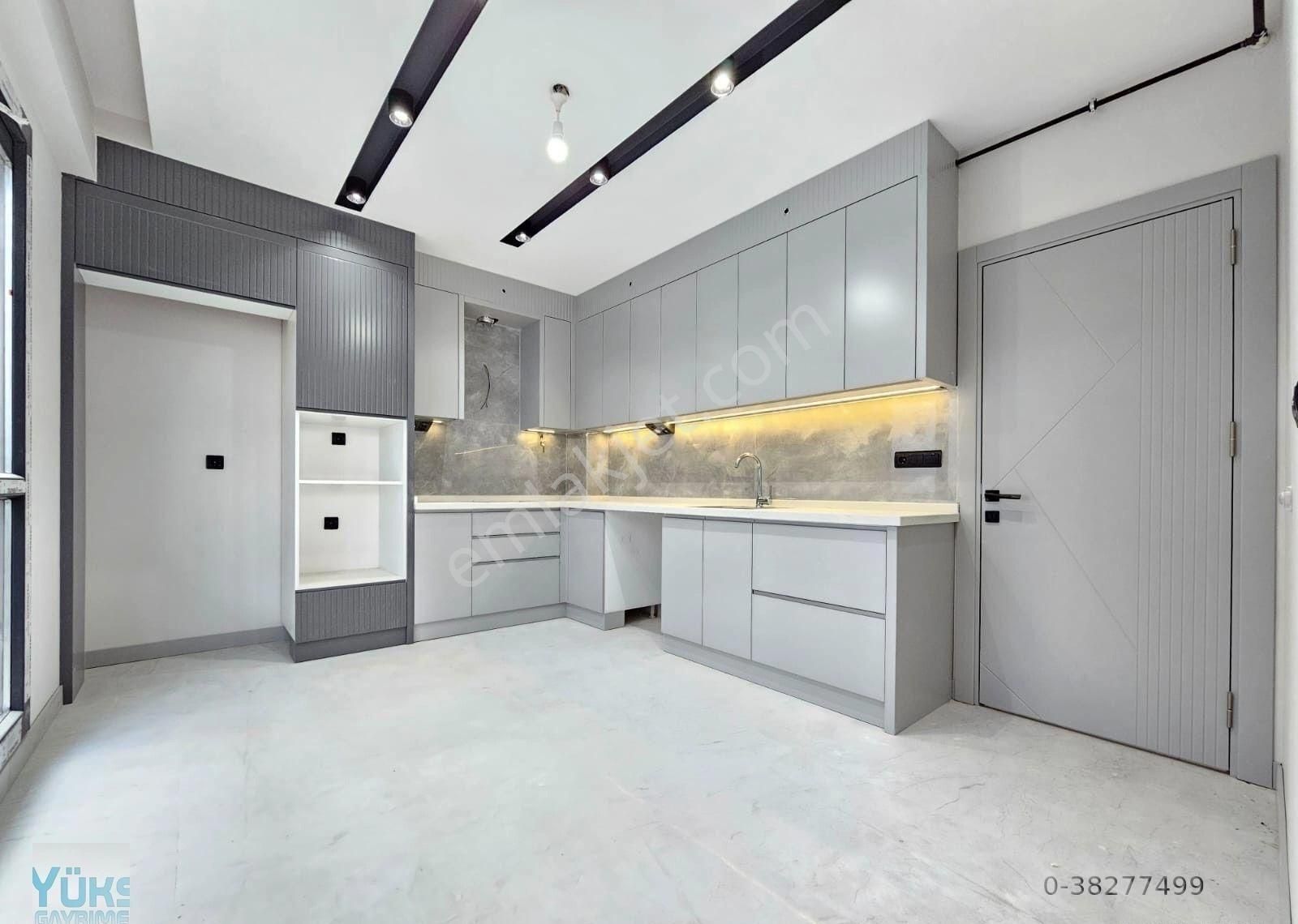 Denizli Şemikler De 2+1 120 M2 Mükemmel Konumda Caddeye Yakın Lüks Daire