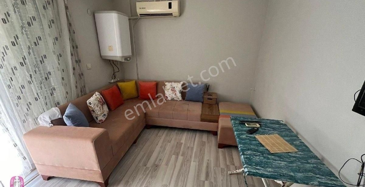 A K Mutludan Kültürde Geniş Balkonu Panjurlu Eşyalı 1+1 Lüx Girş