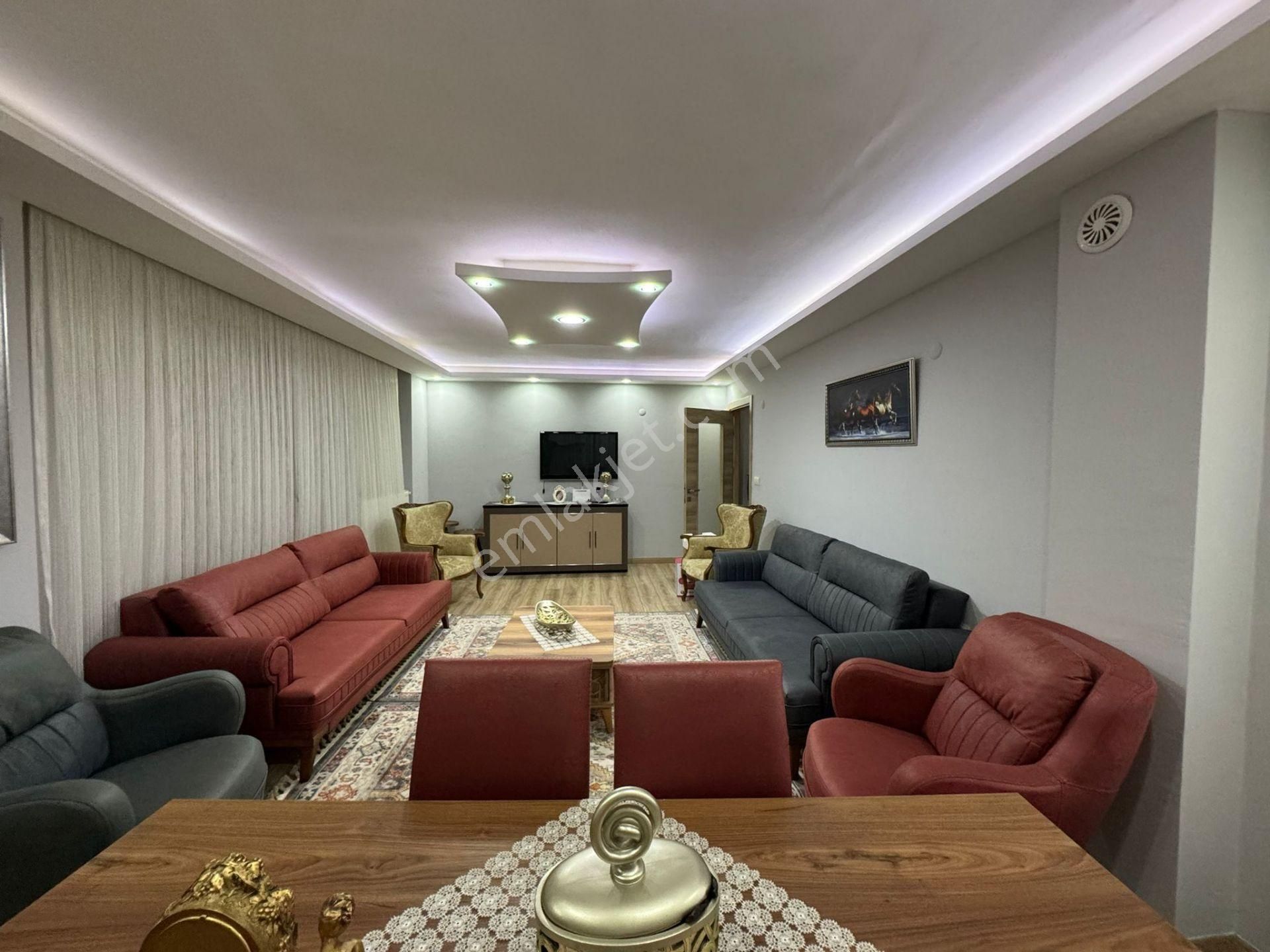 Balıkesir Edremit Cennet Ayağı Mahallesinde 3+1 Ara Kat Lüx Daire Satılık
