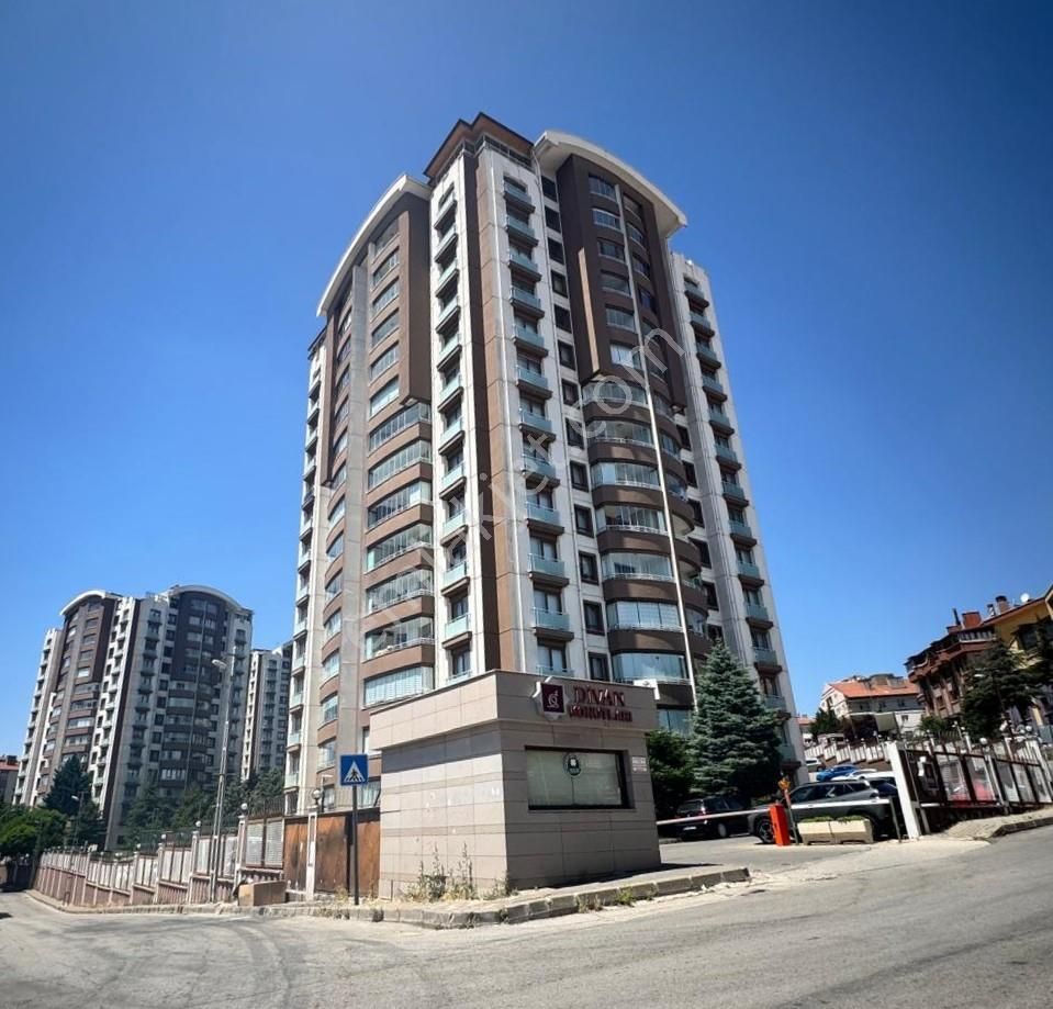 Turyaptan Divan Konutlarında 3+1 Lüks Satılık Daire
