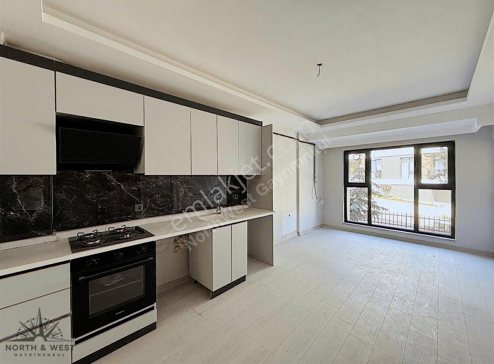 Taşpınar'da Bulvar Yakını Ultra Lüks 1+1 Daire/north&west Gym