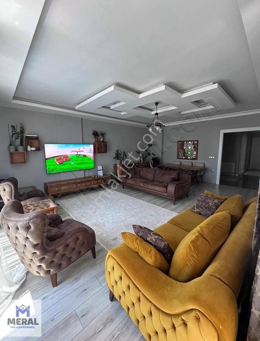 Meral Yapı&gayrimenkulden Geniş Ve Kullanışlı Satılık 3+1 Daire