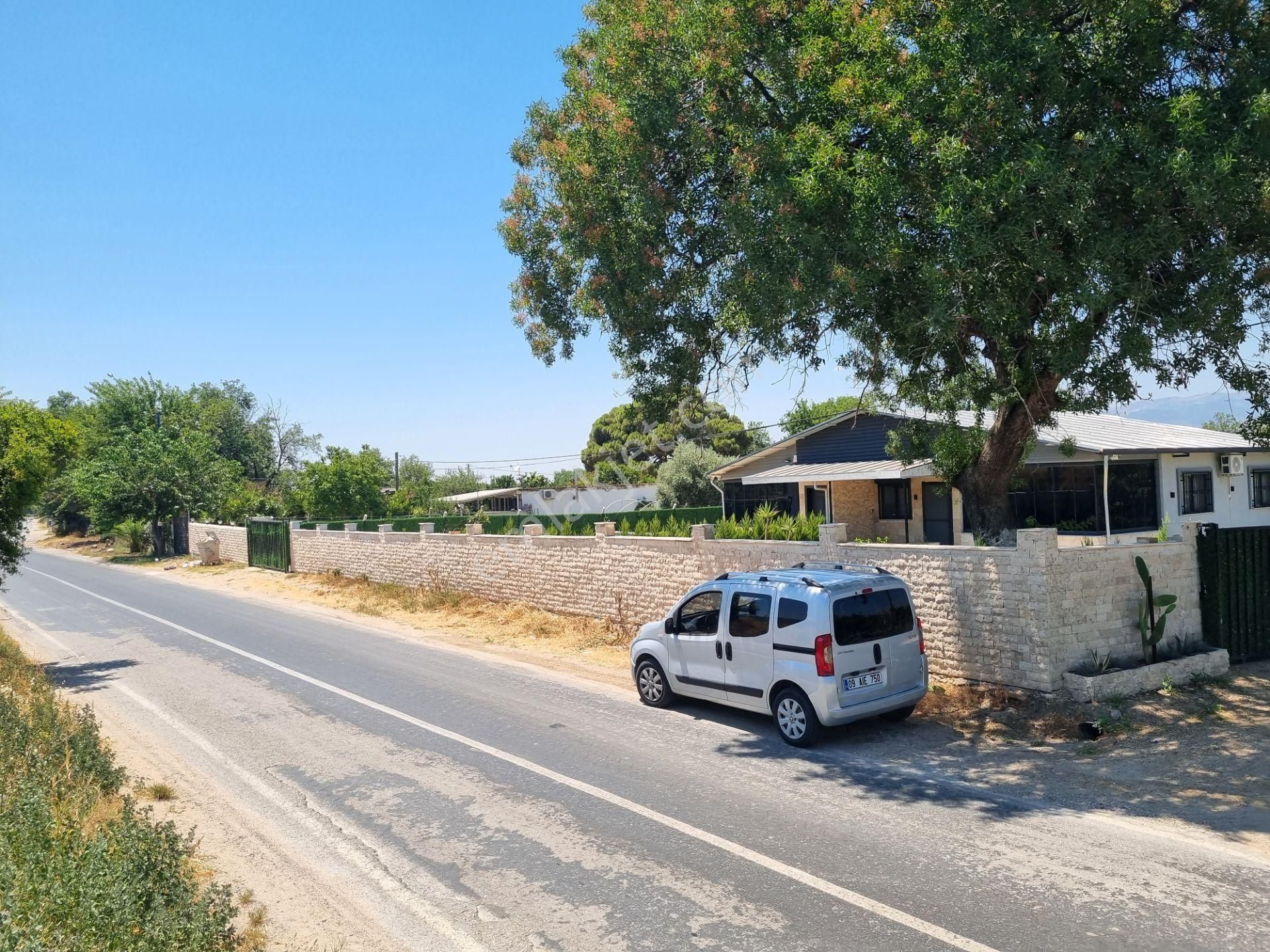 Aydın Nazilli Yöntem Emlaktan Yenipazar Donduran Mahallesinde Bahçe Nizam 2 Kat İmarlı Satılık Arsa