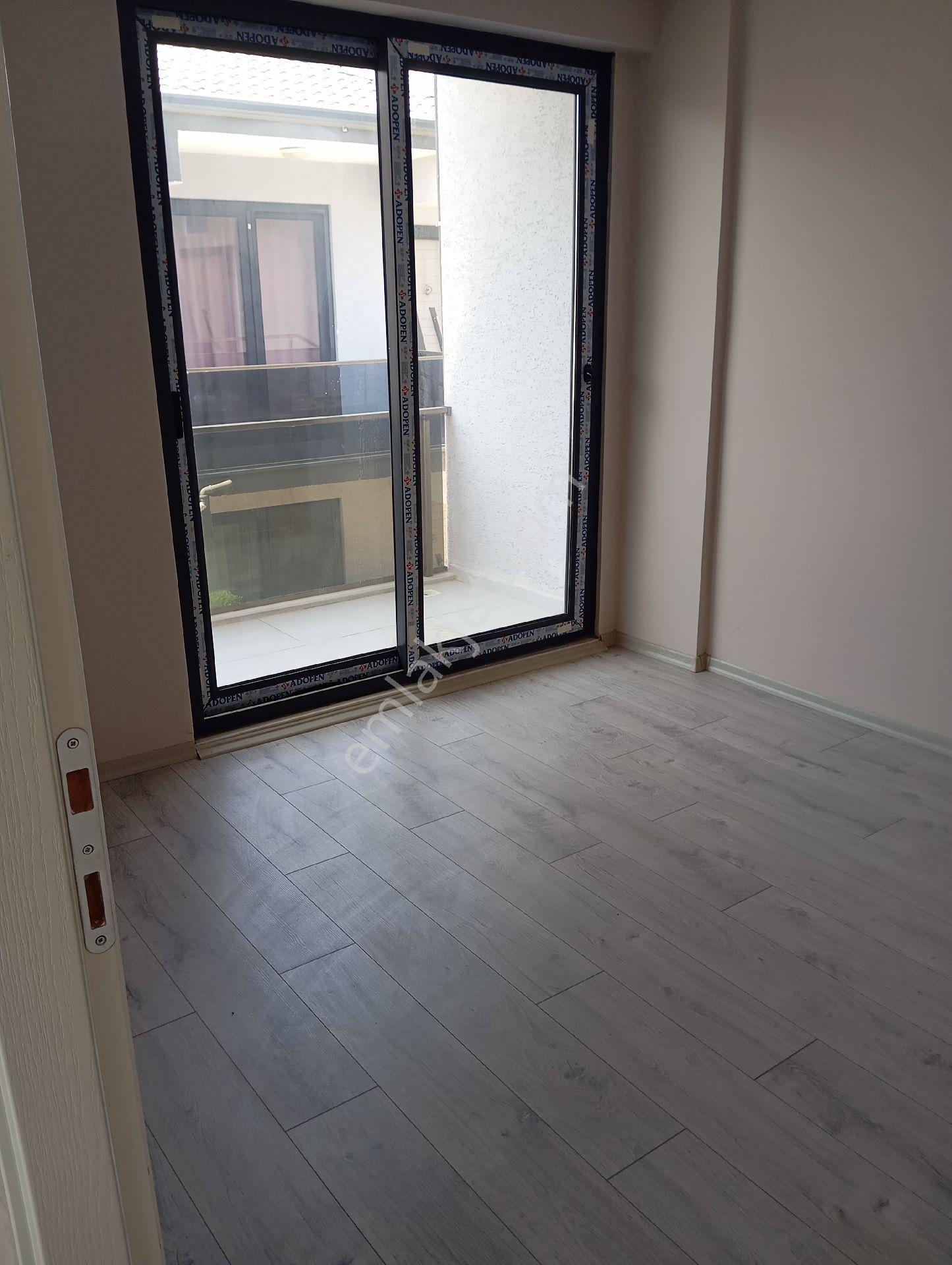 Parlar Emlaktan Satılık Daire 2+1 90 M2 Havuzlu Bahçeli Yola Cepheli - Görsel 20