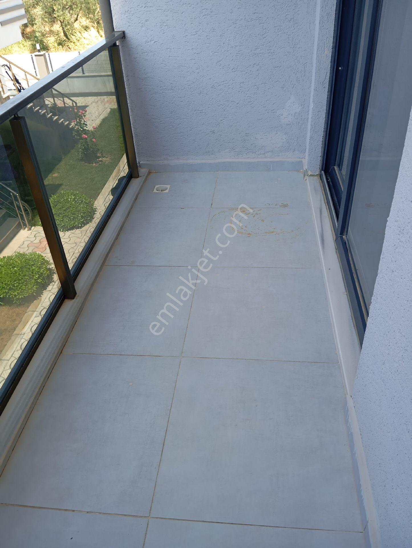 Parlar Emlaktan Satılık Daire 2+1 90 M2 Havuzlu Bahçeli Yola Cepheli - Görsel 7