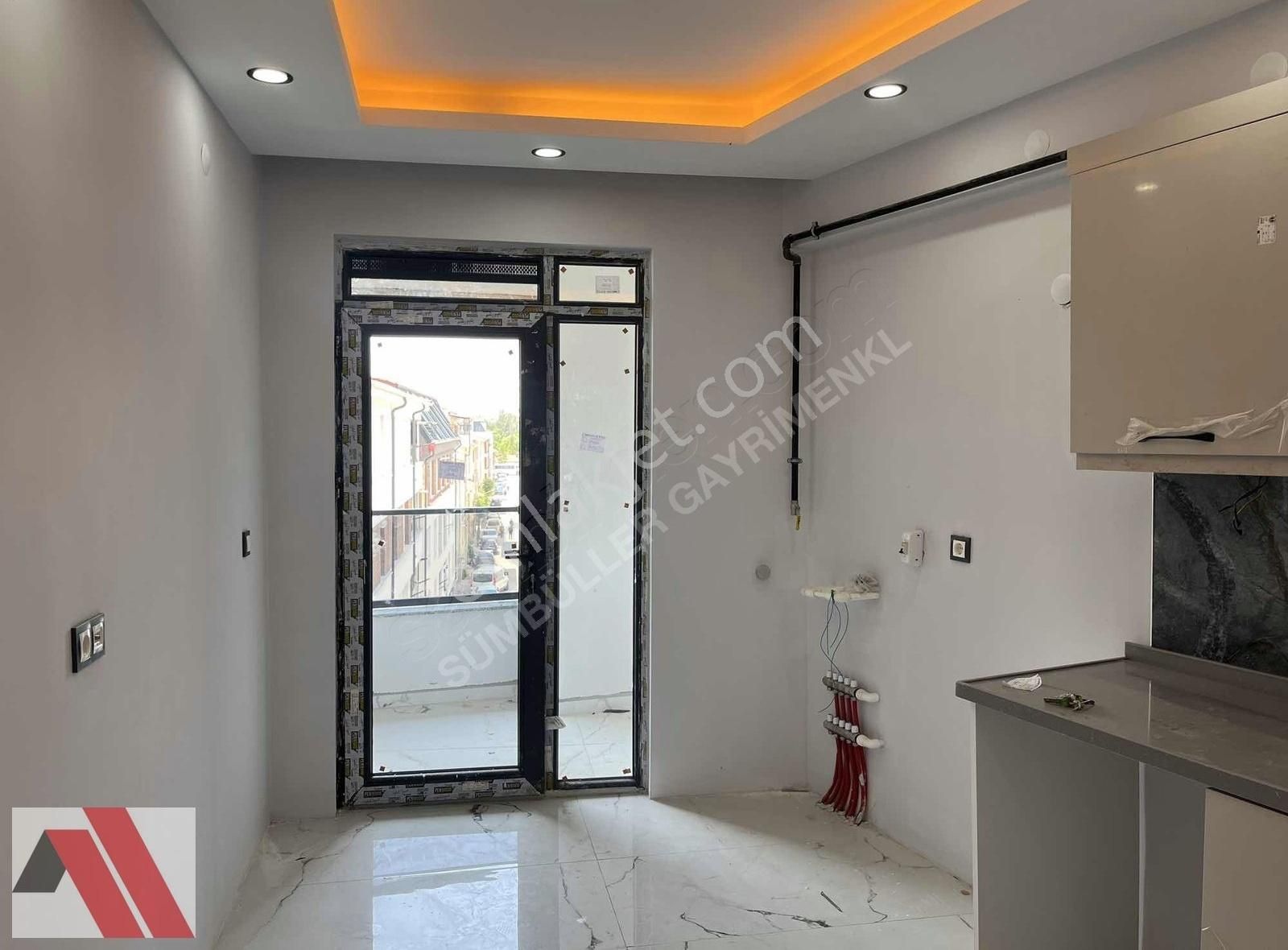 Sümbüller'den Eğitimciler Cd Üzeri 70 M2 Balkonlu Modern 2+0