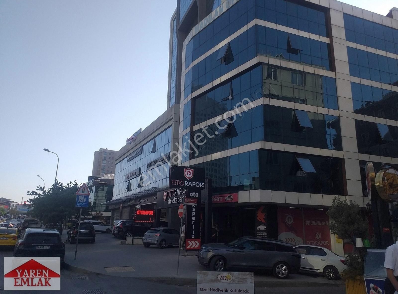 Yarenden İnkilap Küçüksu Cad. Medilan Plazada 1+1 60 M2 Ofis