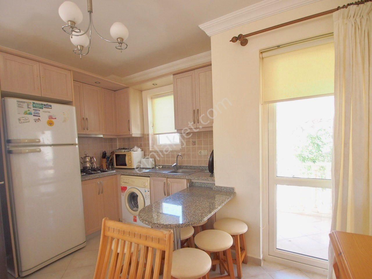 Büyük Köşe Bahçeli Satılık Ev Özel Plajlı Sitede İngilizden Acil Satılık - Görsel 4