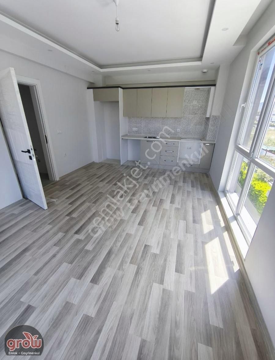 Grow Emlak Havuzlu Satılık 3 Kat 2+1 Daire - Görsel 25