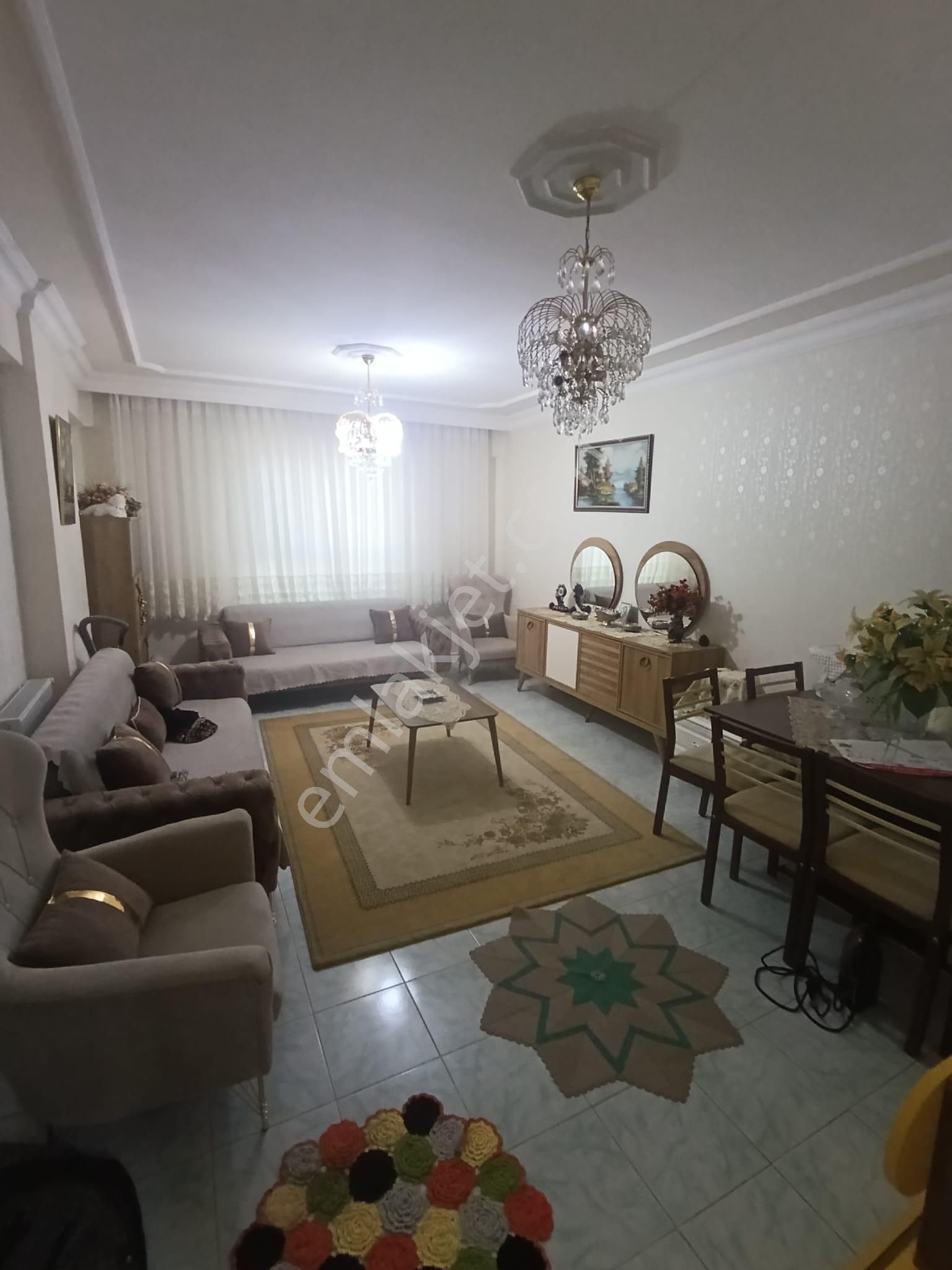 Uygun Emlaktan Resullulah Camisi Civarında 3. Kat 4 Oda D. Gazlı Asansörlüsatılık Daire