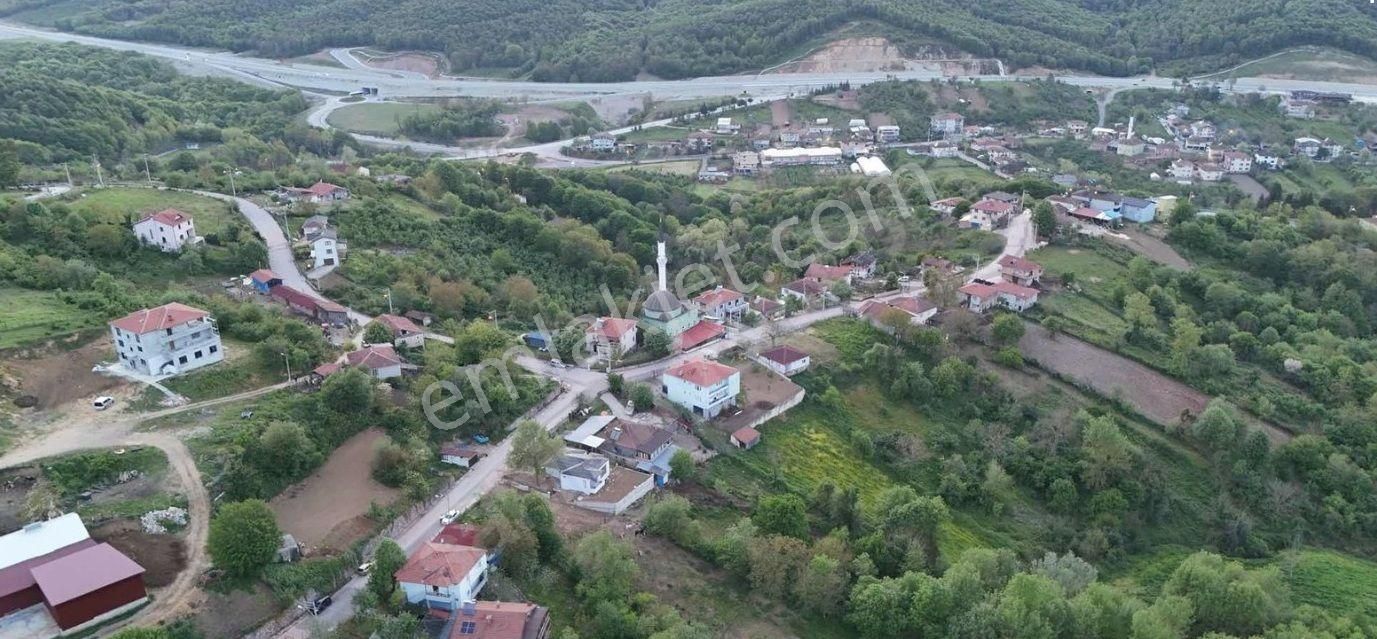 Köy Merkezinde, Ana Yola Yakın, Tıny House Uyumlu Hobi Bahçesi!