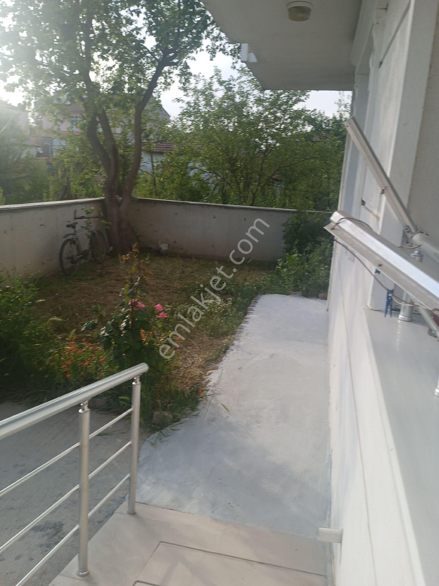 Sahibinden Velimeşe Merkezde Yüksek Giriş Bahçe Katı