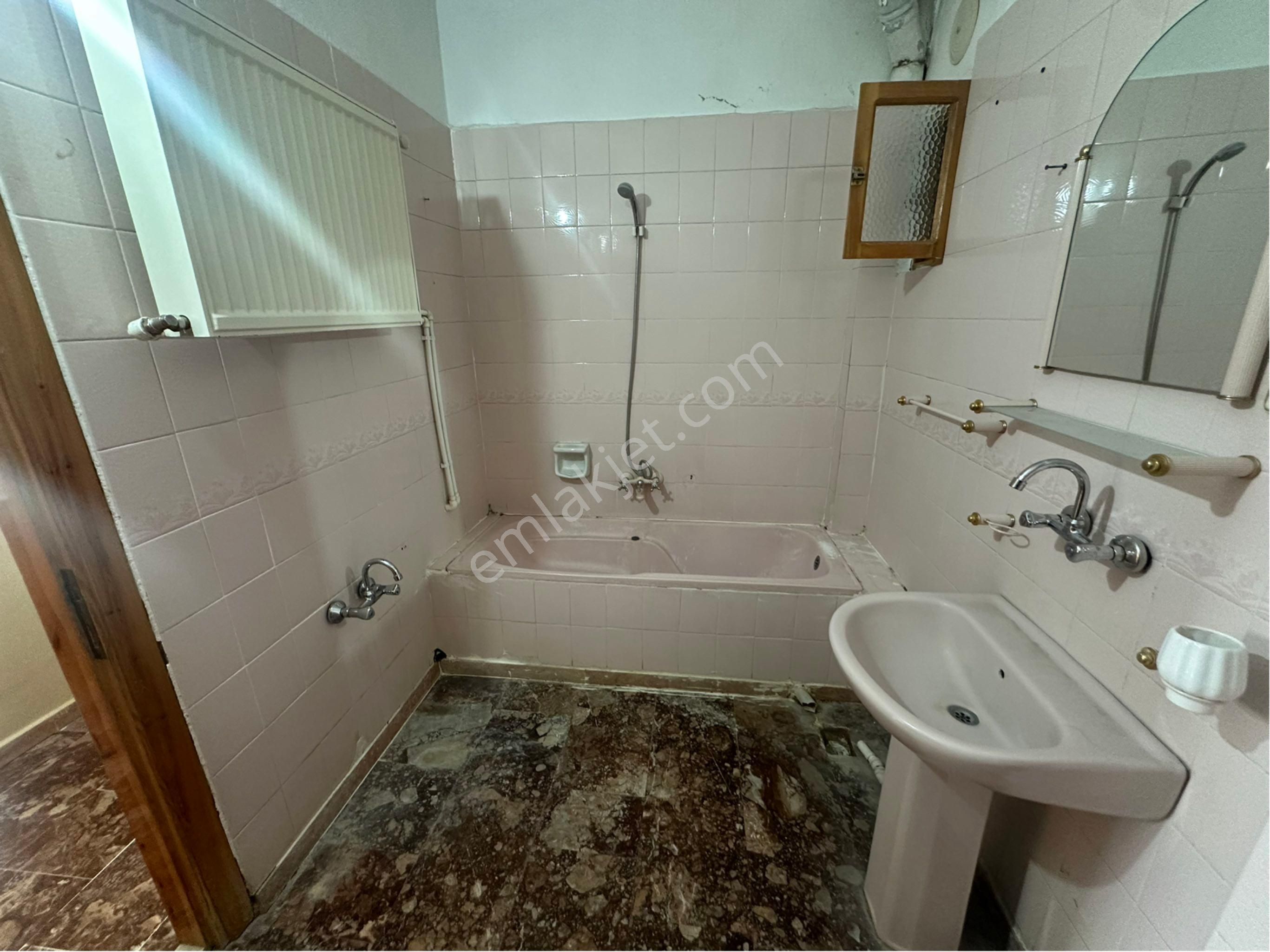 Battalgazi İpek Caddesi Park Hastanesi Yanın’da 3+1 Kiralık Daire