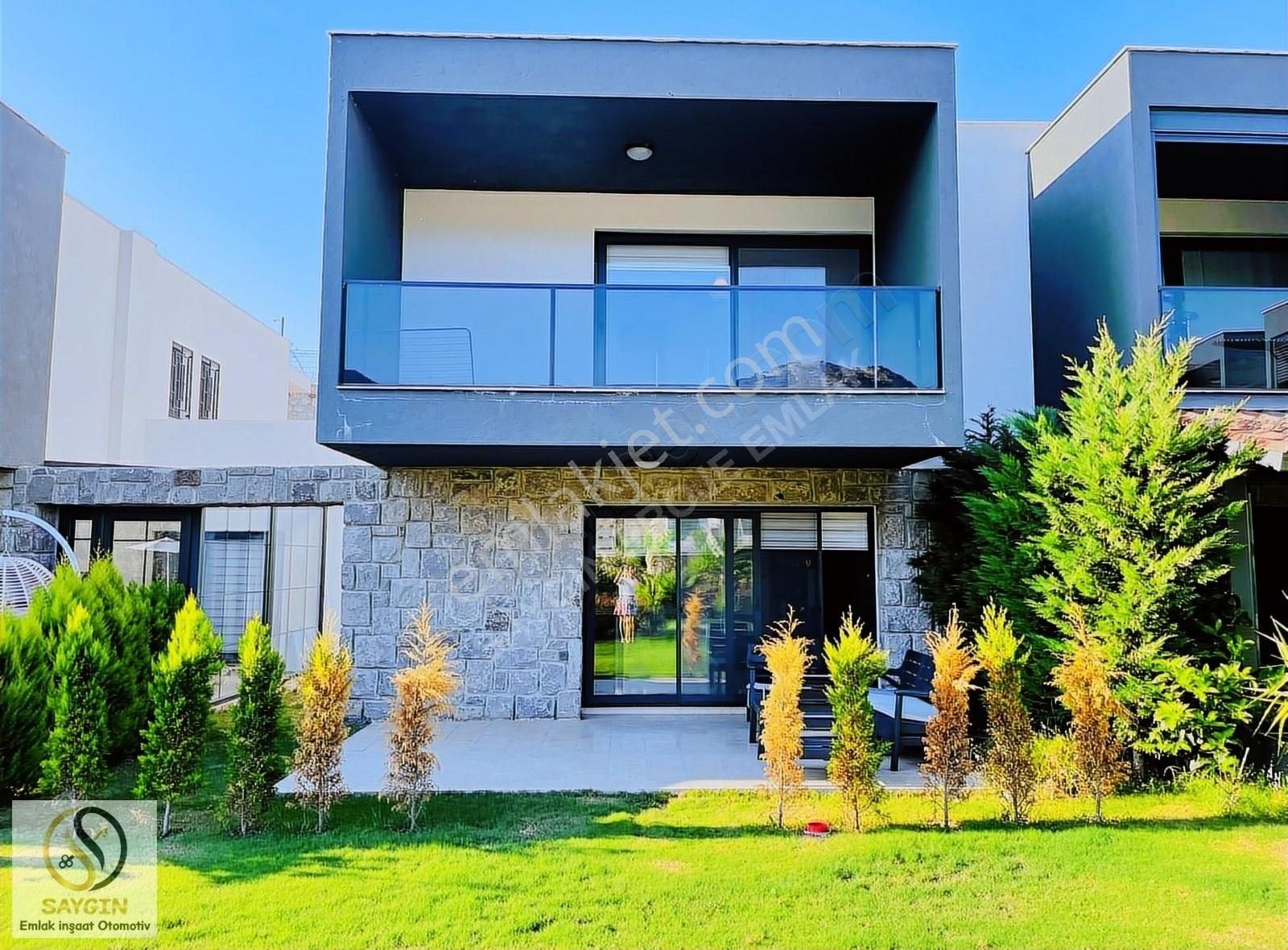 Bodrum Yalıkavakta Elit Sitede 3+1 Satılık Villa
