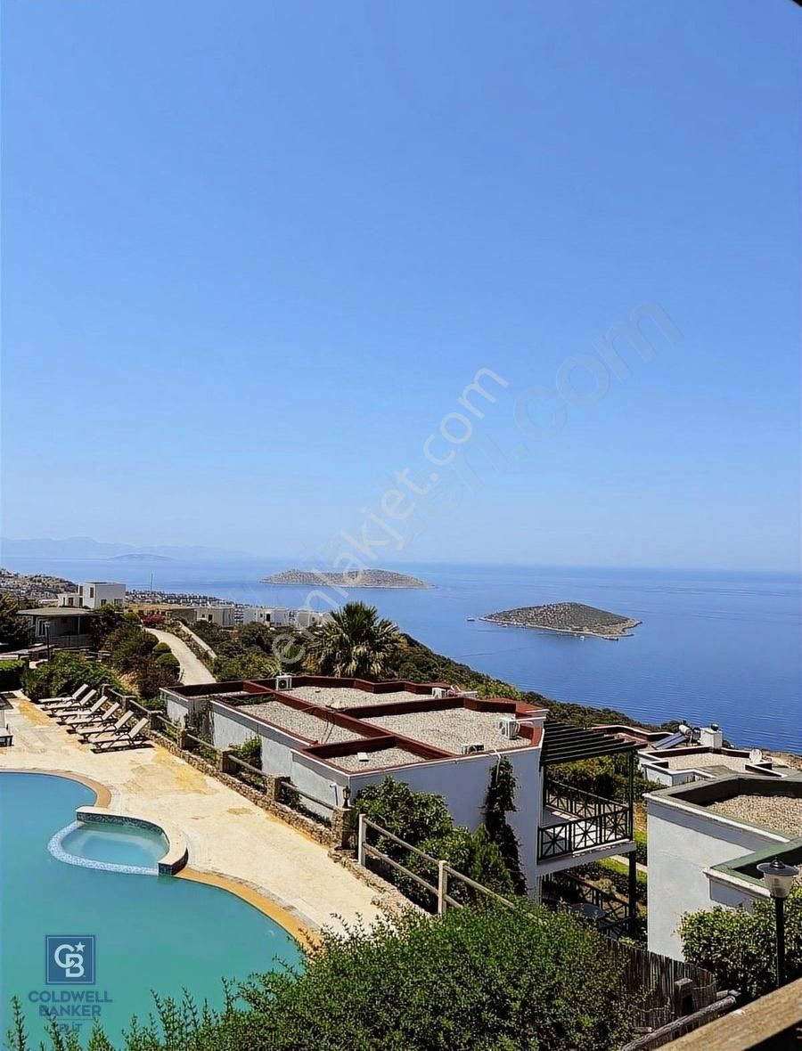 Yalıkavak'ta Kesintisiz Manzaralı İkiz Villa