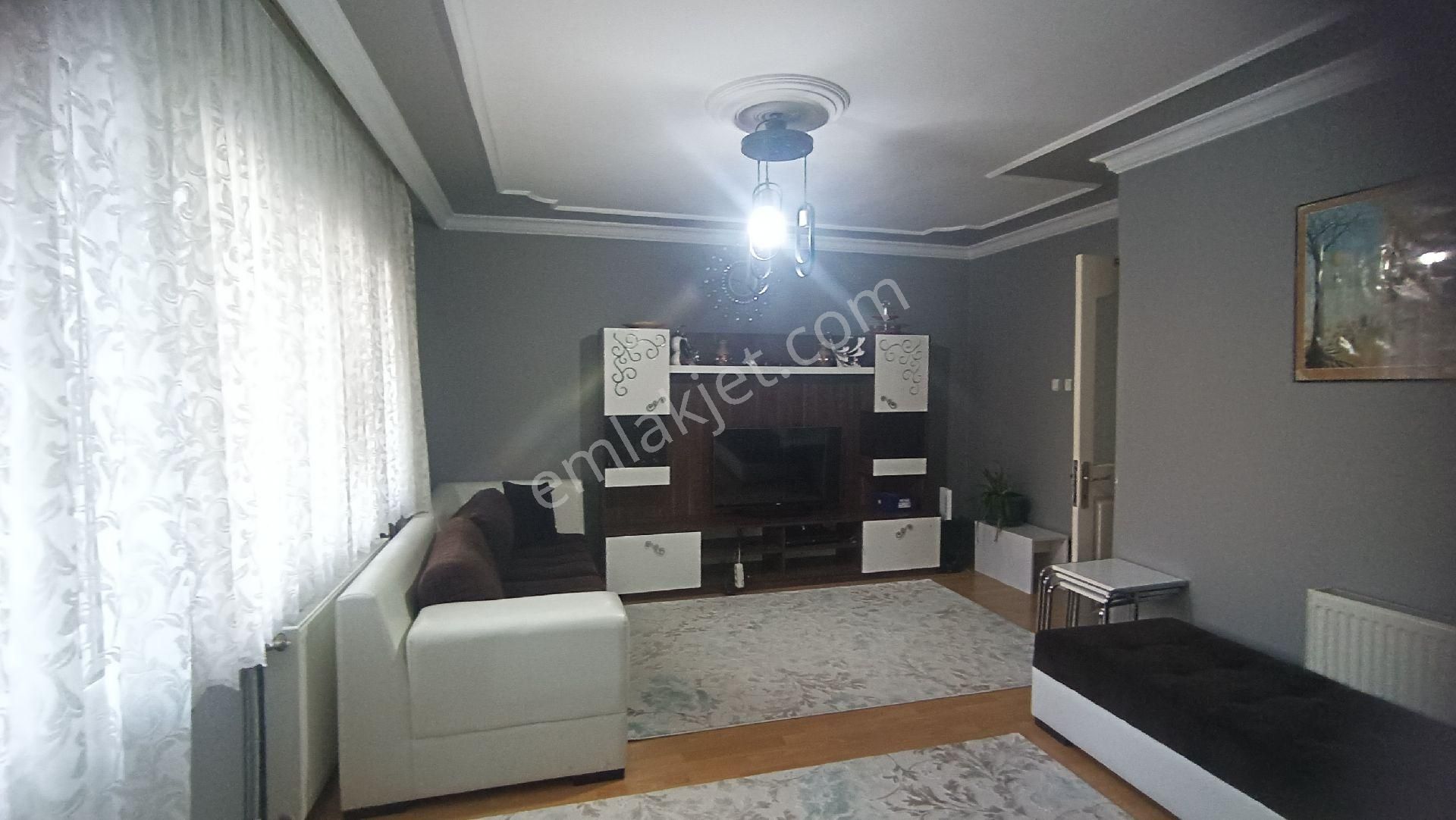 Bornova İnönü Mah Full Eşyalı Temiz Bakımlı Manzaralı Kiralık 2+1 Daire