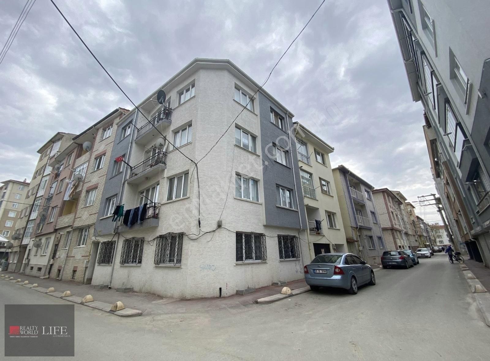 Rw Lıfe // Ömerağa Mahallesi Hatboyu Yakını 2+1 Satılık Daire