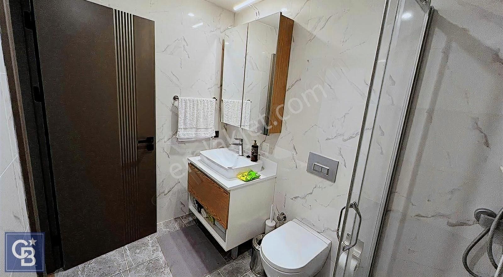 Mahal Bomonti'de Eşsiz İzmir Manzaralı Geniş 1+0 Eşyalı - Görsel 8