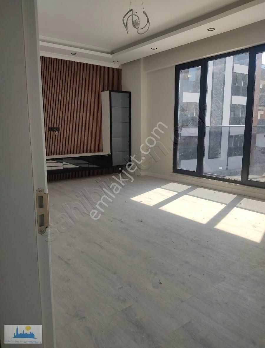 Kartepe Belediyesine Yakın Satılık 2+1 Site İçi Luxs Daire...!