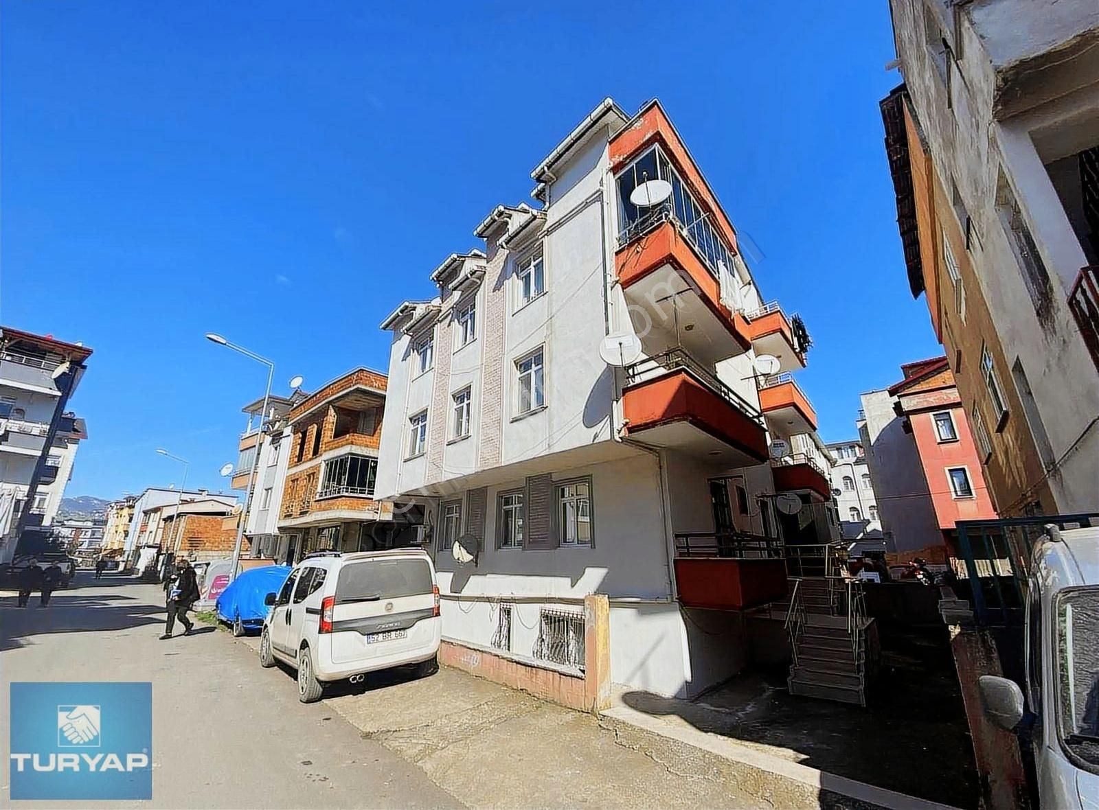 Akyazı Denize Yürüme Mesafesi 2+1 Kiralık Daire