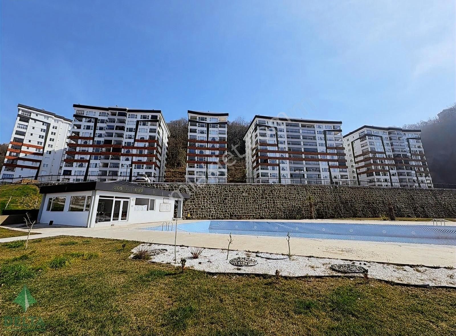 Doğapark Evleri'nde Deniz Manzaralı Lüks Kiralık Daire!