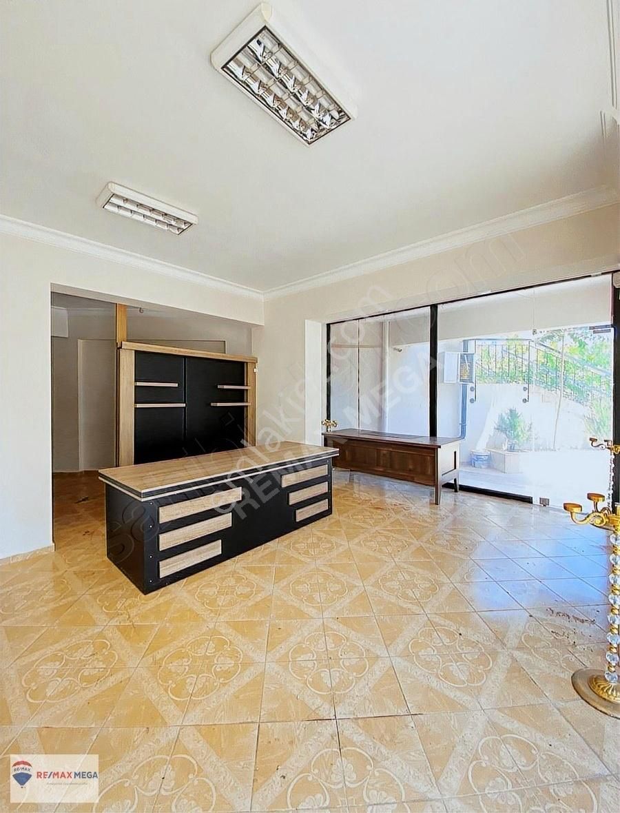 Konyaaltı Siteler Mahallesi'nde Kiralık Dükkan