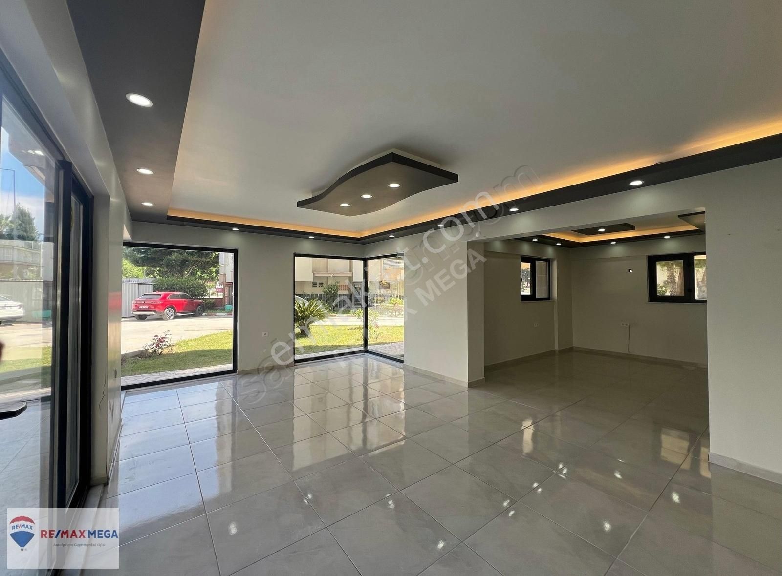 G.m.k Bulvarı Üzerinde Cadde Cepheli Kiralık Dükkan