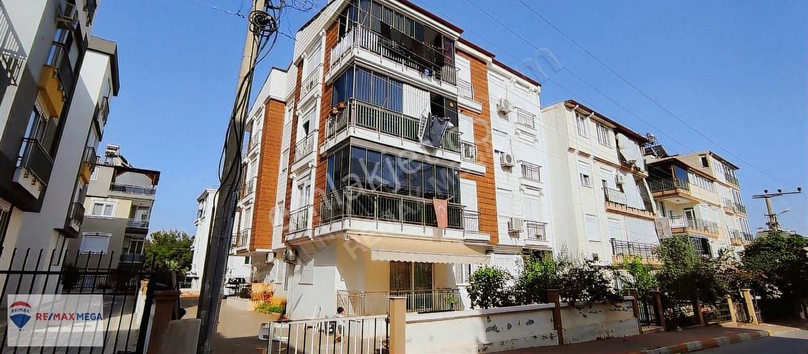 Kütükçü Yüksek Giriş 2+1 Daire