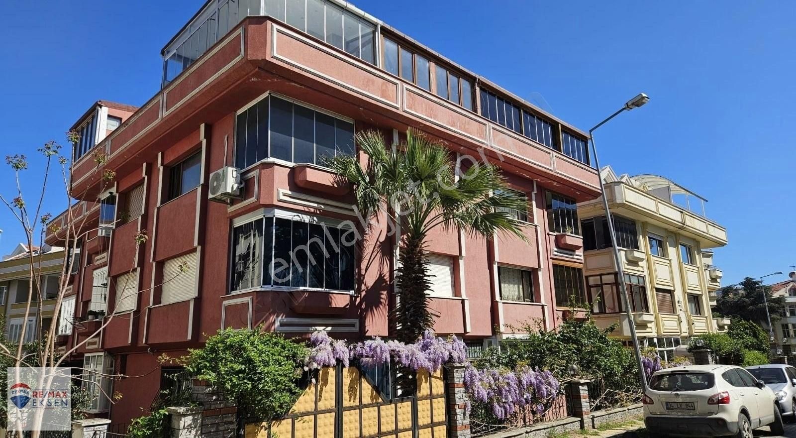 Florya Basınköy De Satılık 4+1 Dublex 240 M2 Villa Daire