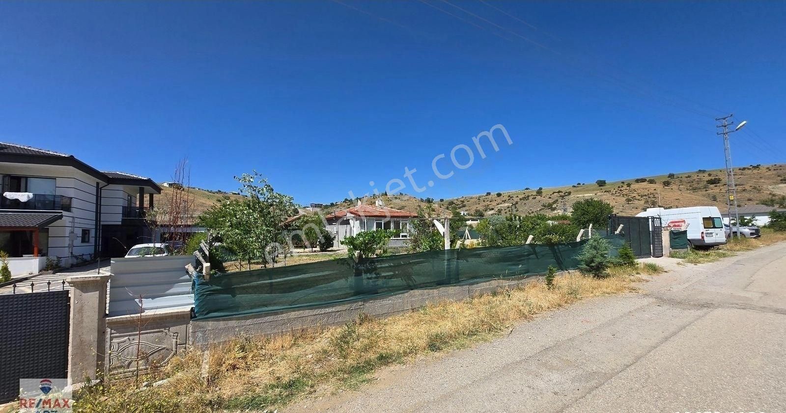 Akyurt Yeşiltepe Mahallesi 750 M2 İmarlı Arsa İçinde Müstakil Ev