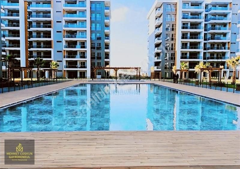Kıyıboyunda Kanal Üzernde Ful Sosyal Donatlı Az Katlı Satılk 3+1