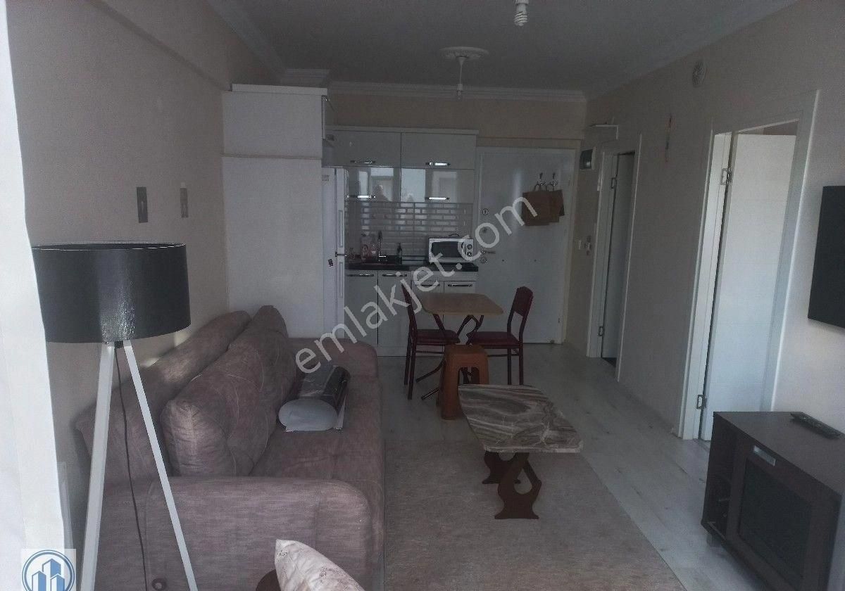 Ceza Evi Karşısı Ara Kat Balkonlu 1+1 Daire
