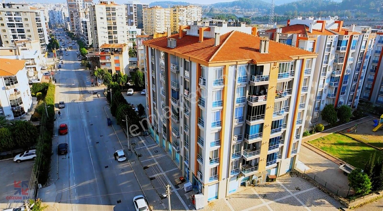 Buca Batı Otoban Çıkışında Şelale Evleri Sitesinde Eşyalı 2+1