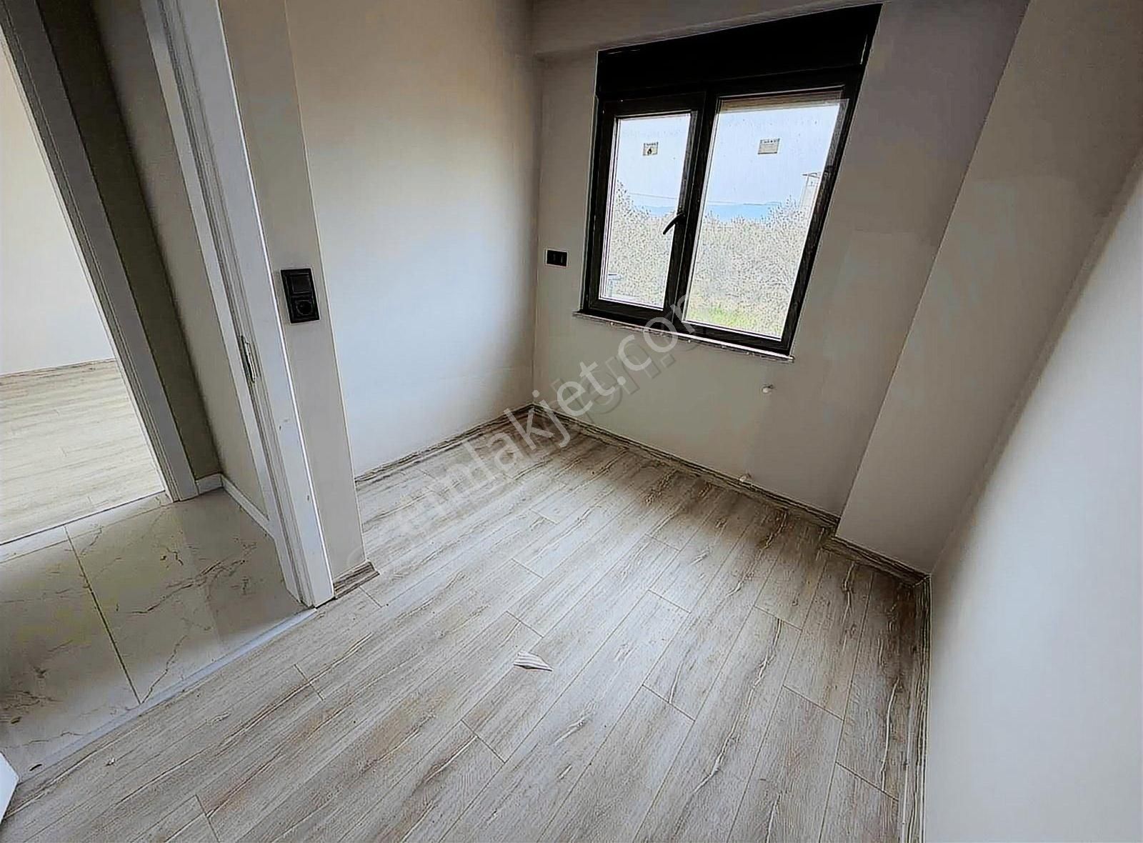 Pelitköy Sahilin De Önü Kapanmaz Denize Yürüme Mesafesin De