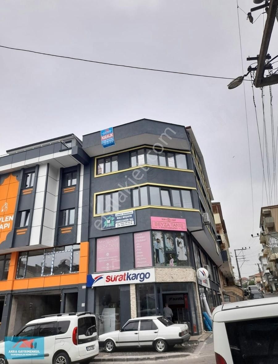 Akra Gayrimenkul Den Ağadere De Kiralık İşyeri