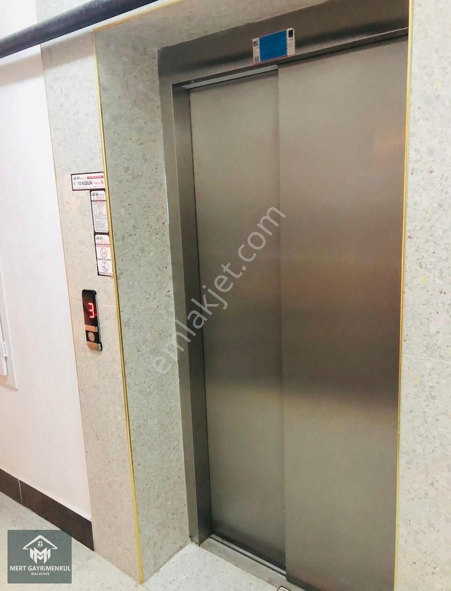 Kuşadası Ege Mahallesinde 110m2 Full Eşyalı 2+1 Satılık Daire - Görsel 12