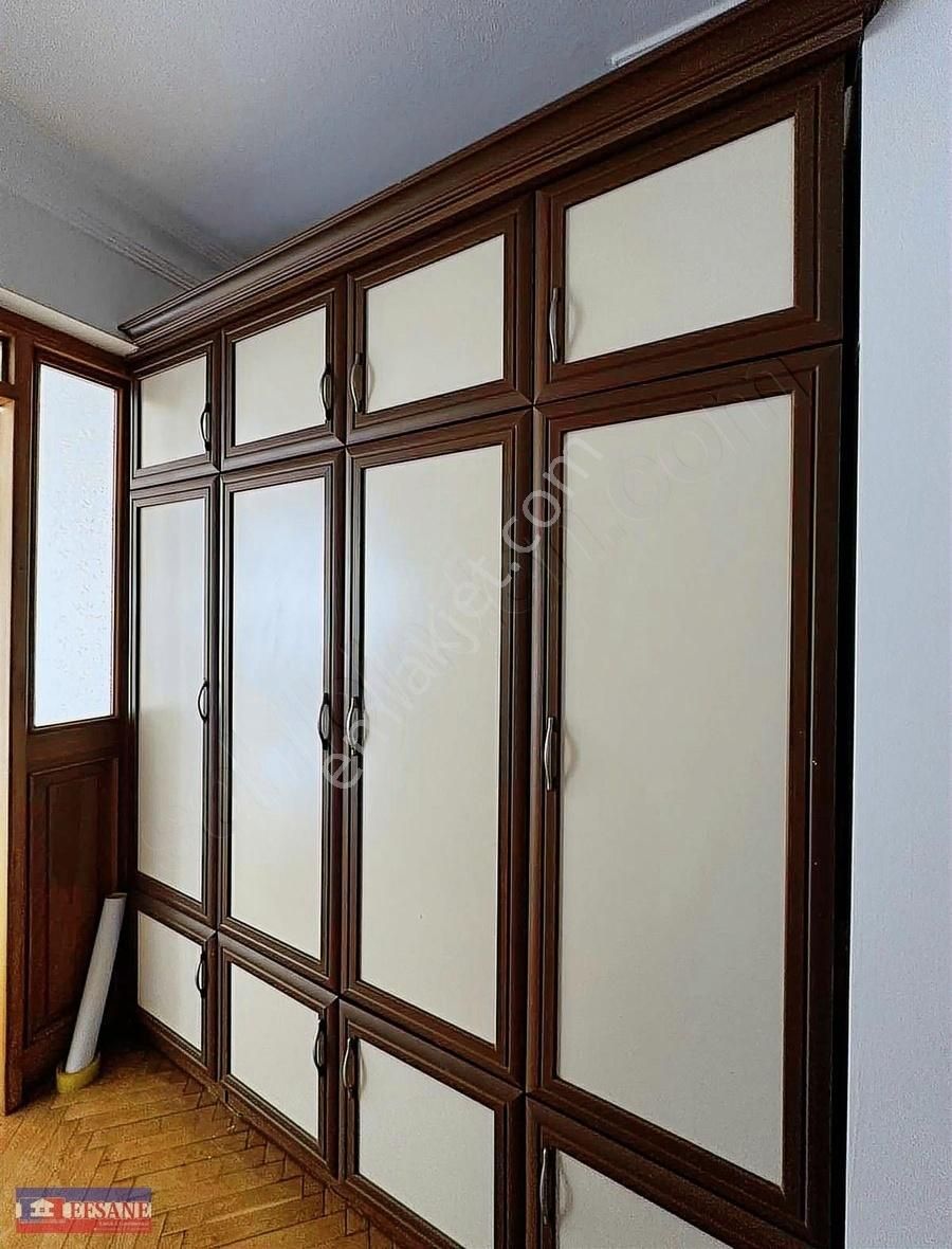 Efsane Emlaktan Ahmet Sırımsı Lisesi Karşısında Kiralık Daire