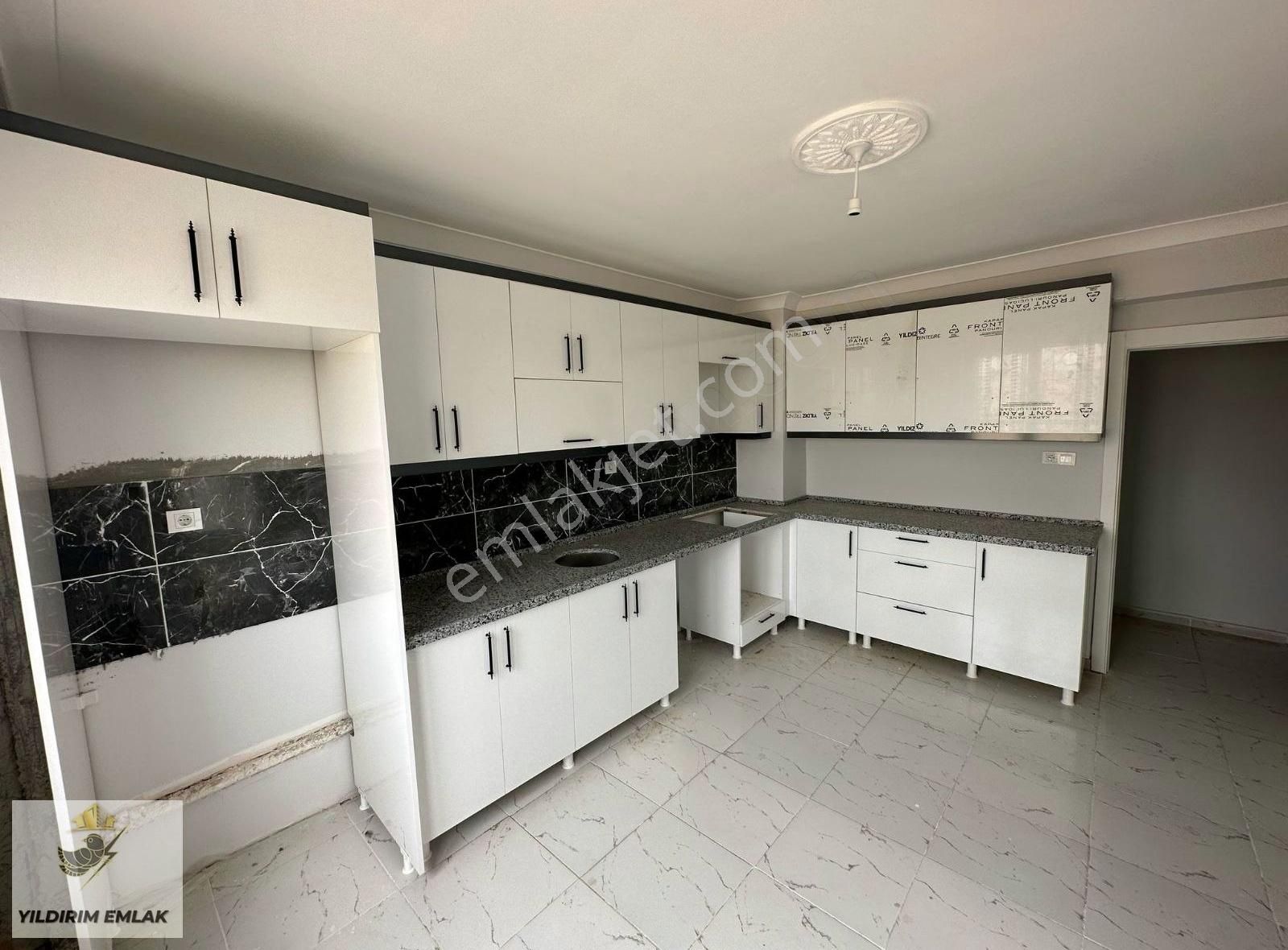 Yıldırım Emlak'tan İstiklalde Sıfır Kampanyalı 3+1 Yapılı Daire