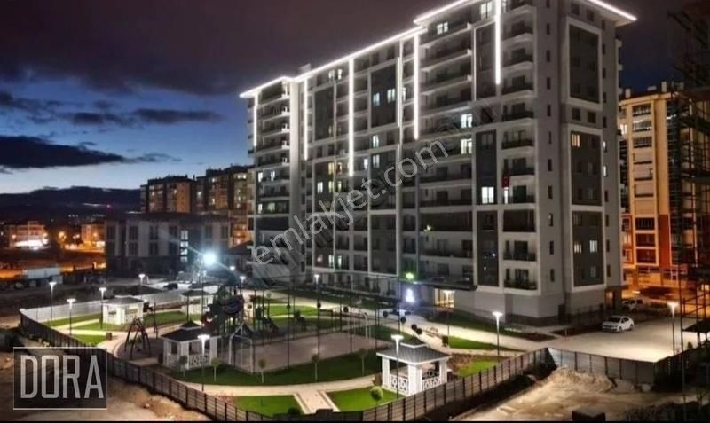 Dora | Fahrünnisa Konutları Satılık 170 M2 3+1 Daire