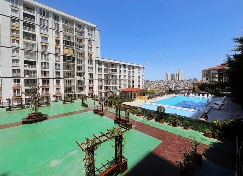 Metrobüse Yürüme Mesafesinde Hillistanbul Konaklarında 2+1 Daire