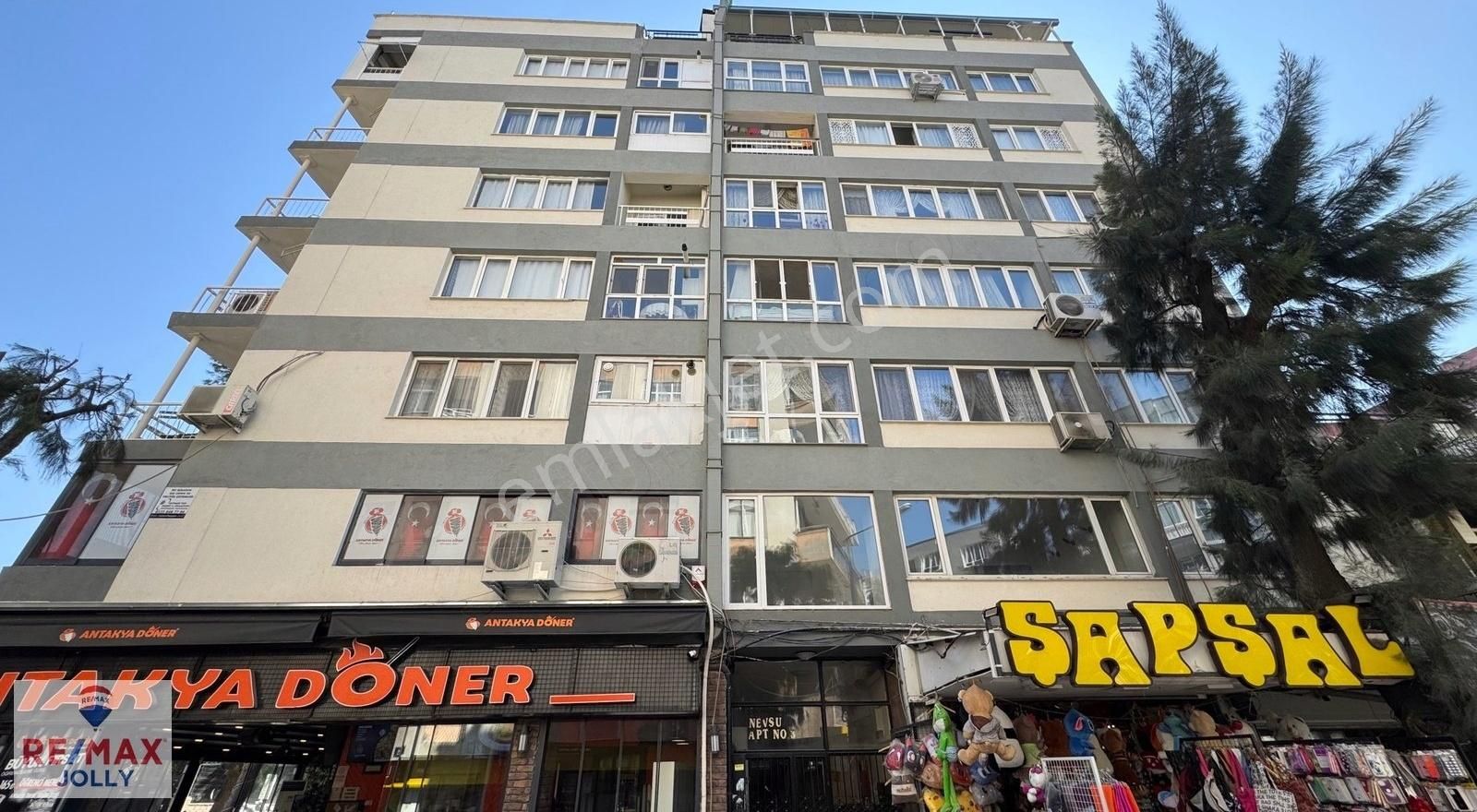 Bornova Küçükpark Kazımdirik Mahallesinde Satılık 3+1