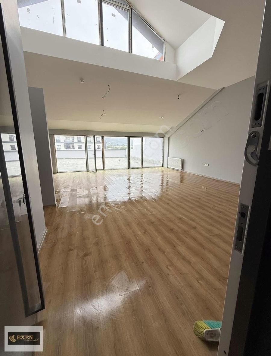 İzmir Yolu Üzeri Cengizhan Plazada Kiralık 150 M2 Ofis