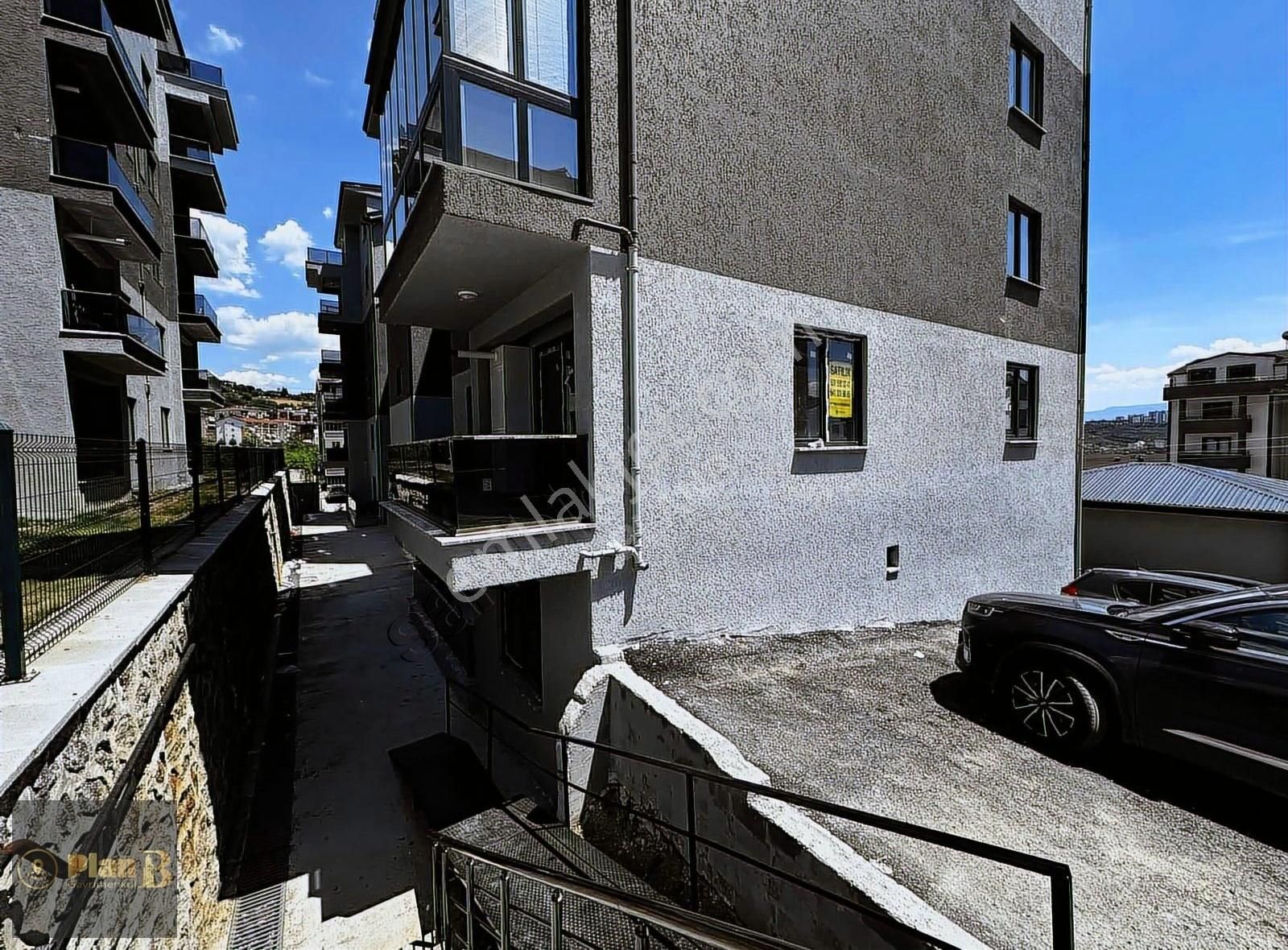 Boğazova Caddesi Üzerinde 2+1 Bahçe Dubleks Daire