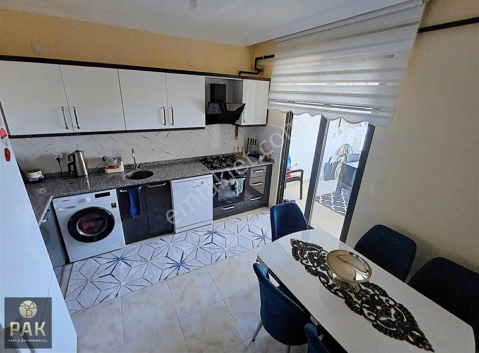Pak Yapı'da Edremit Merkezde Satılık Manzaralı 2+1 Daire