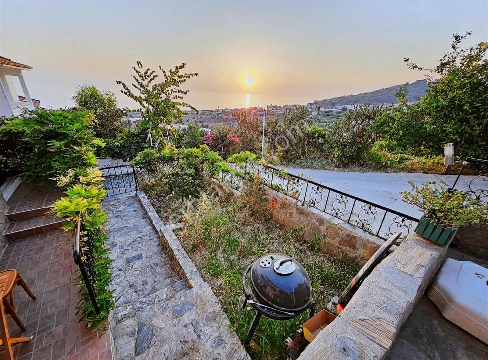 Deniz Manzaralı 3+1 Villa Tipi Müstakil Dubleks