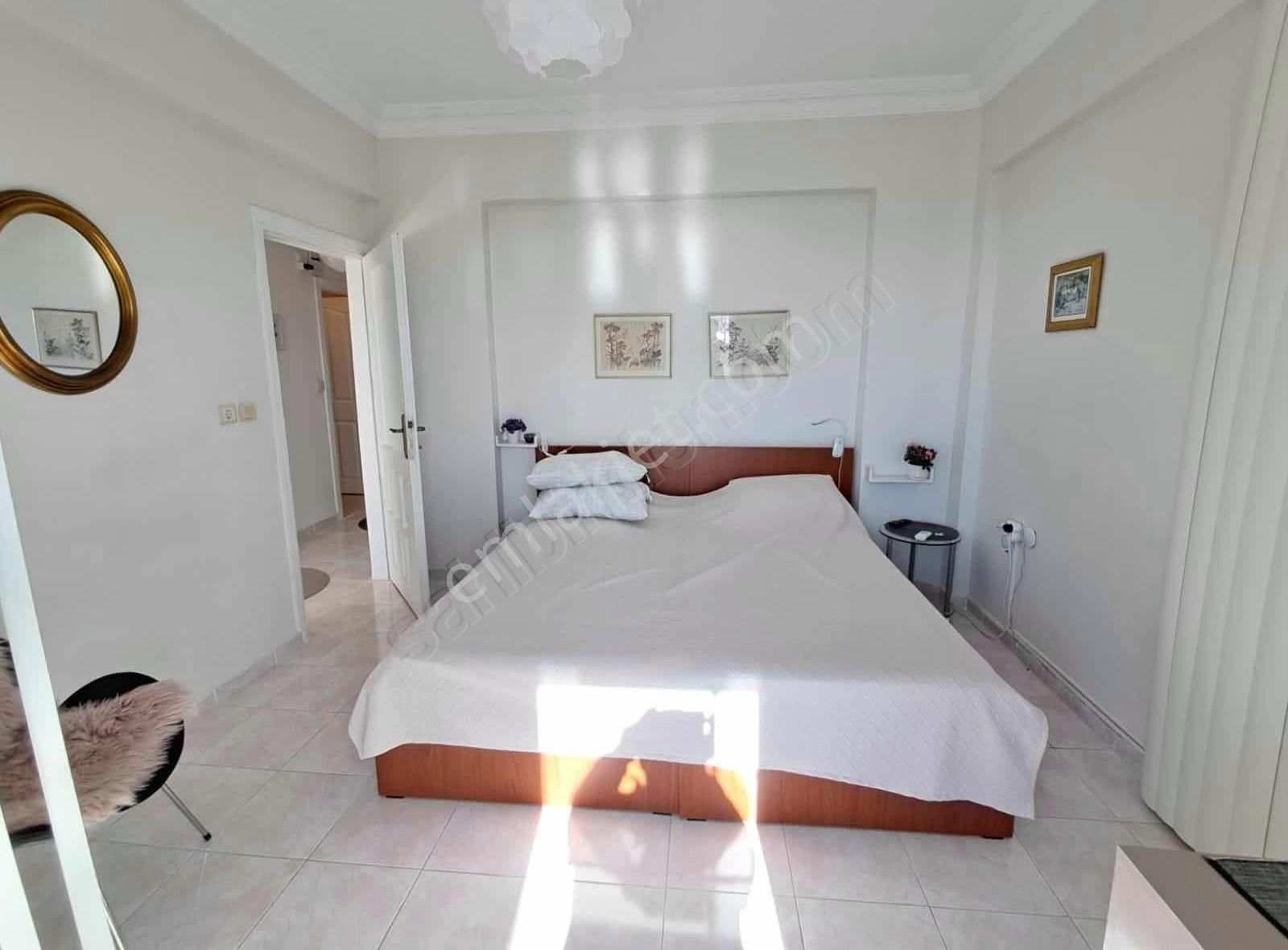 Deniz Manzaralı Denize Yürüme Mesafesi Satılık 2+1