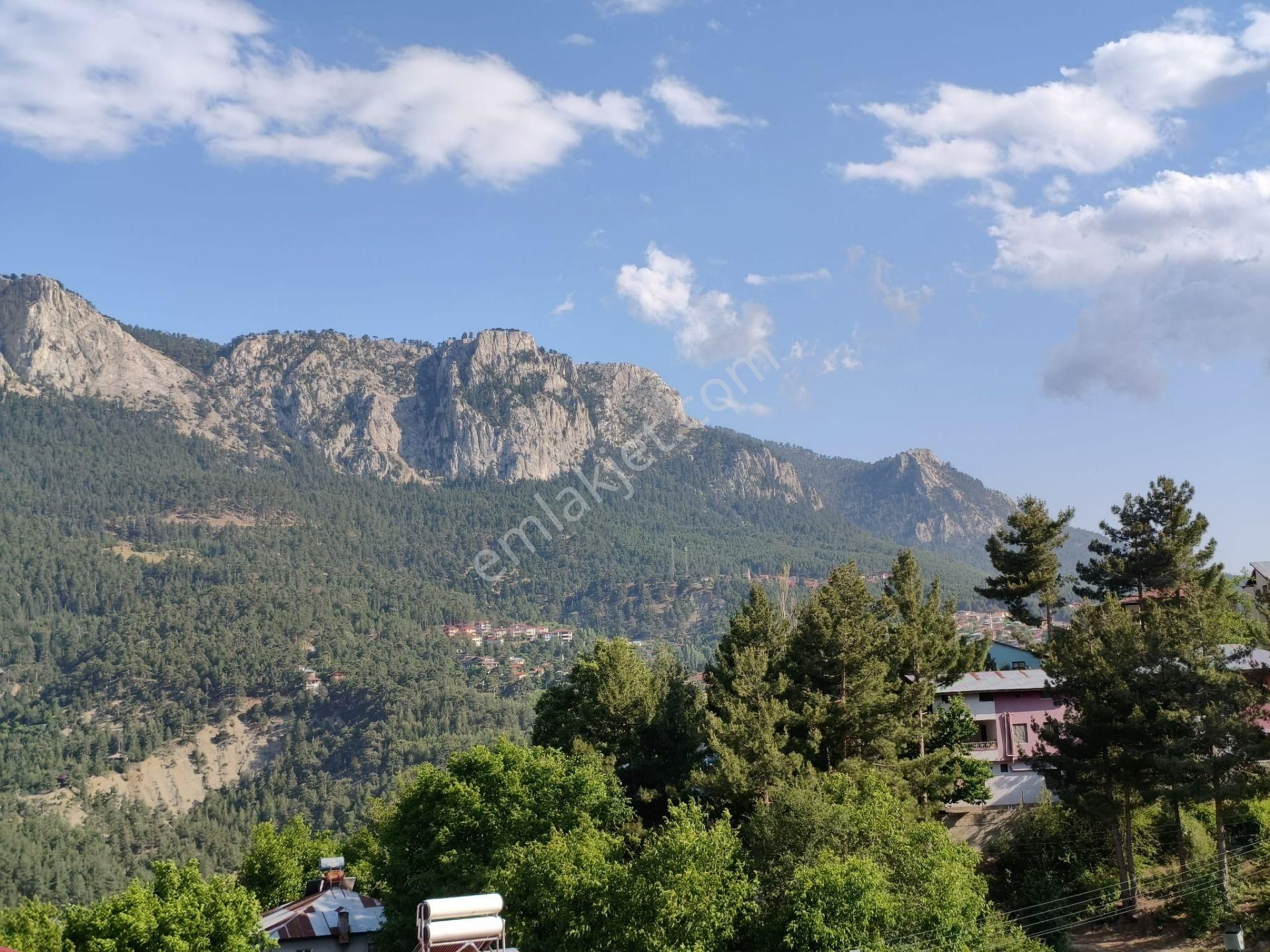 Pozantı Kar Emlaktan Akçatekir Esentepe Mevkiinde Doğa Manzaralı Yaylalık Satılık 440 M2 Arsa