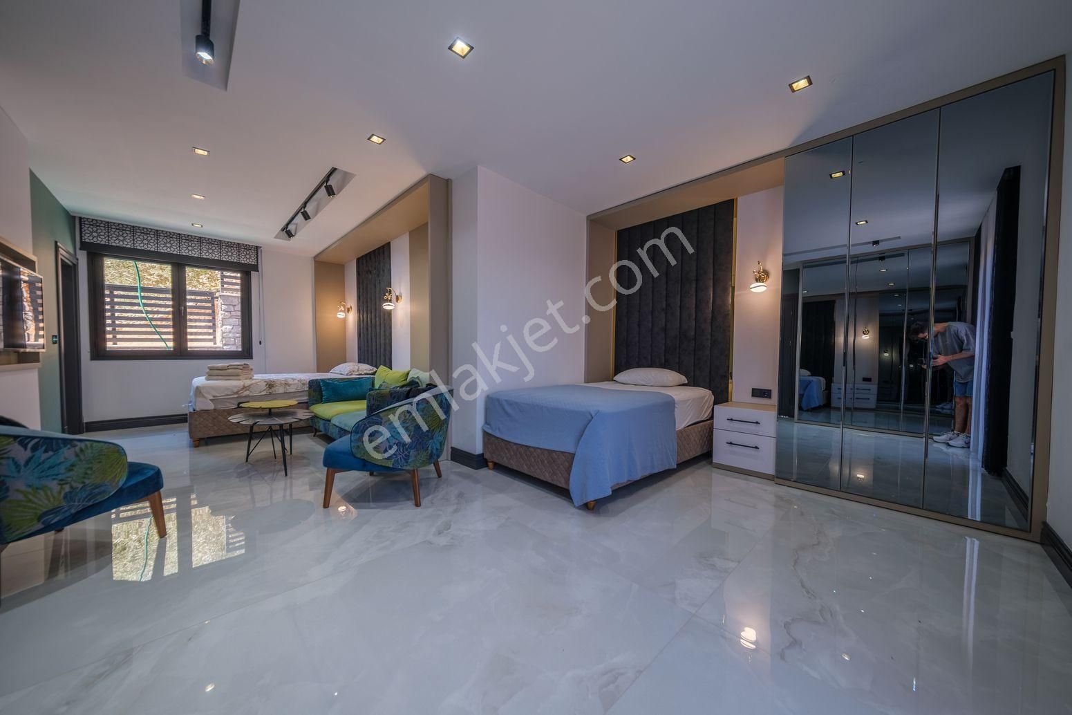 Edremitte Ultra Lüks Özel Yapım Müstakil Villa - Görsel 15