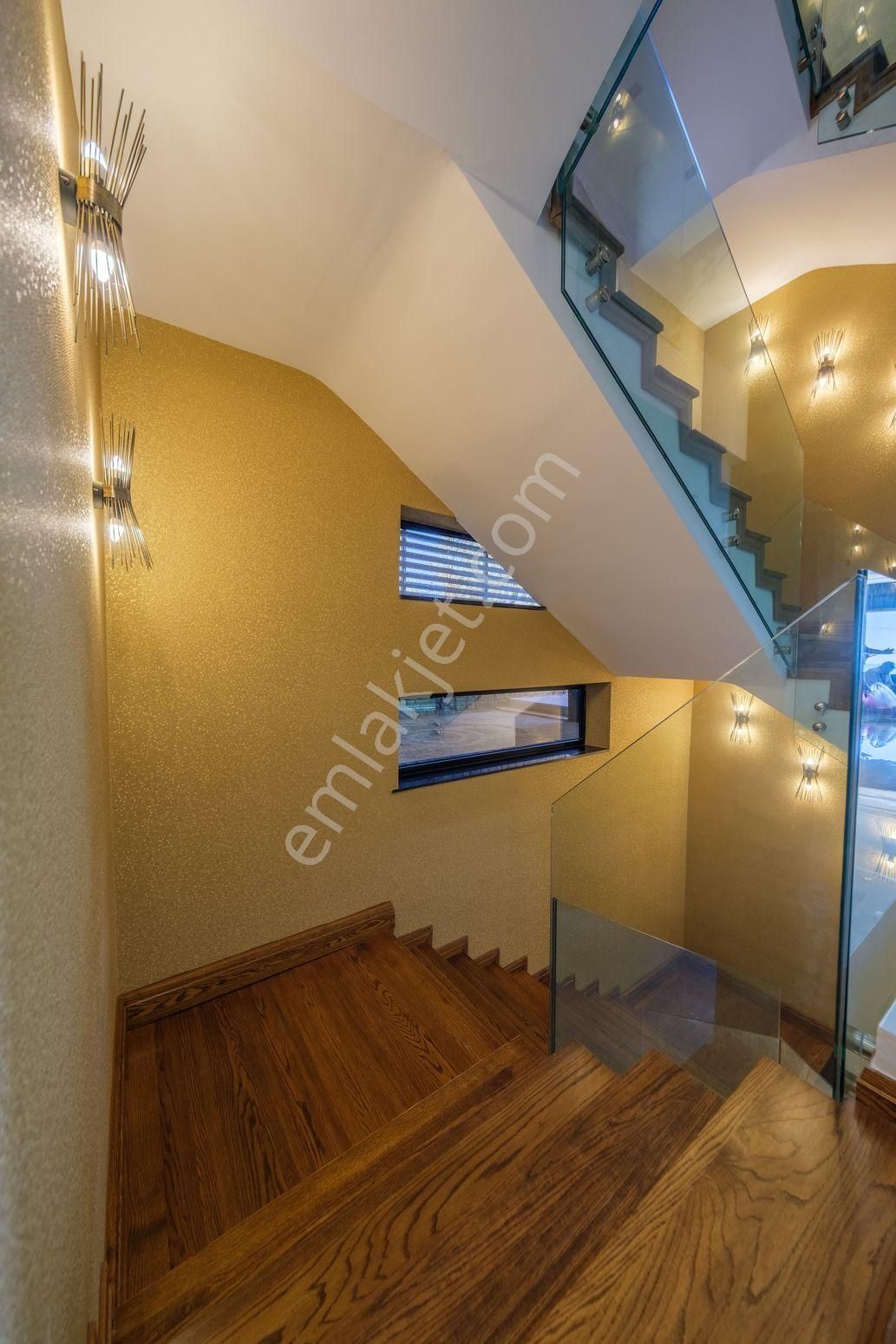 Edremitte Ultra Lüks Özel Yapım Müstakil Villa - Görsel 11